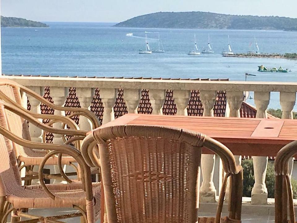Apartmani Nina Šibenik Exterior foto