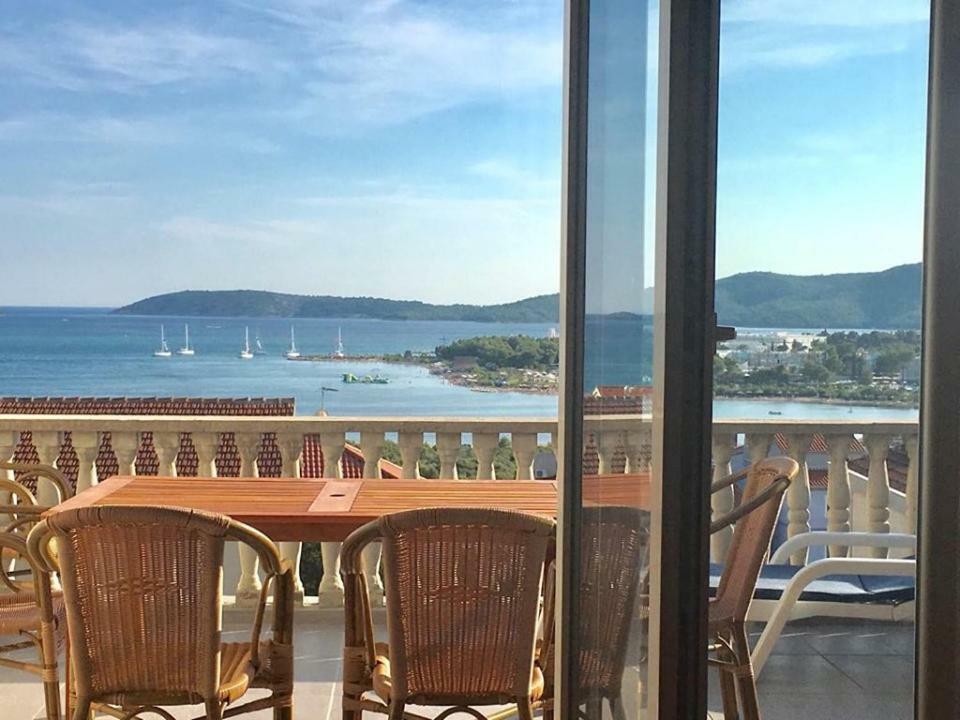 Apartmani Nina Šibenik Exterior foto