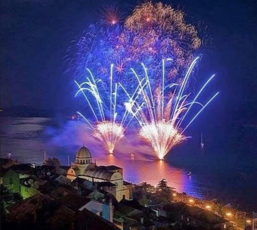 Apartmani Nina Šibenik Exterior foto